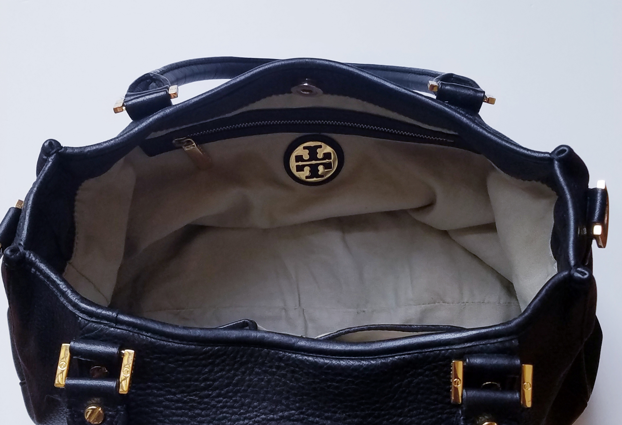 Tory Burch Amanda Hobo Red Excellent 
